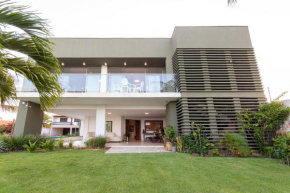 Luxo à Beira Mar - Mansão Exclusiva por Carpediem